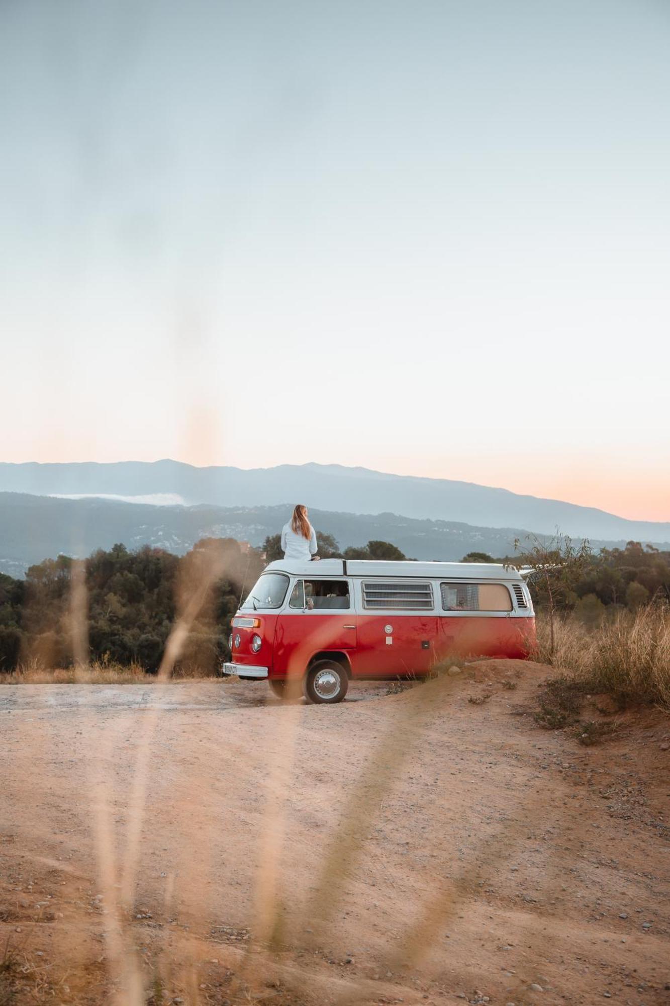 Retro Vw Kombi T2 Campervan L'Hospitalet de Llobregat Exterior foto